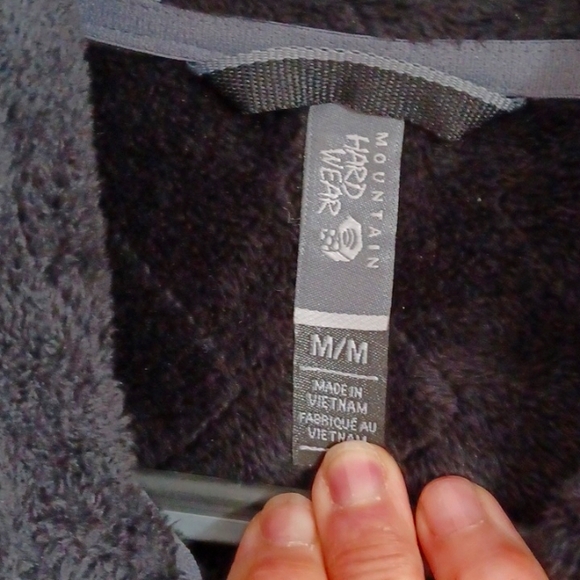 Mountain Hardwear Vest - Picture 3 of 4